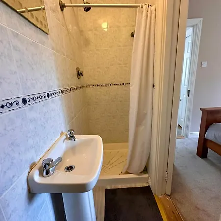 Master Bedroom With En-suite